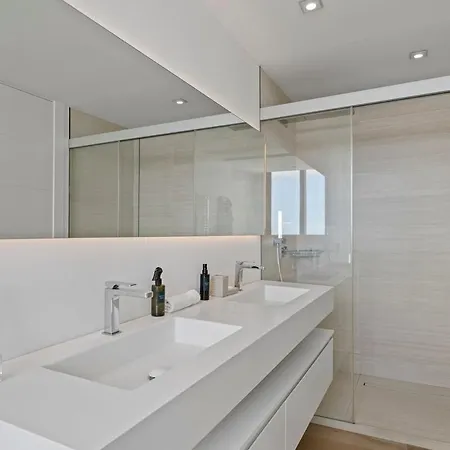 Eriksson Homes Luxury 8 Guest Sea Views Marbella